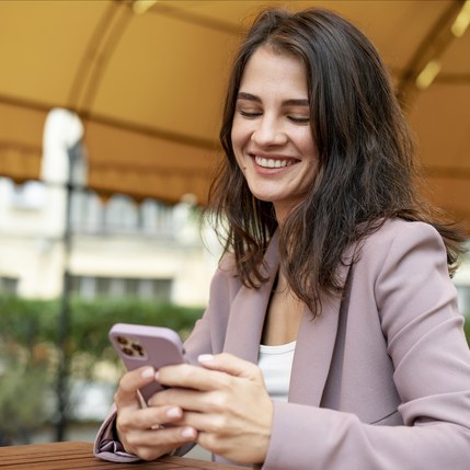 Cliente satisfeita com o trabalho da Agência ONE